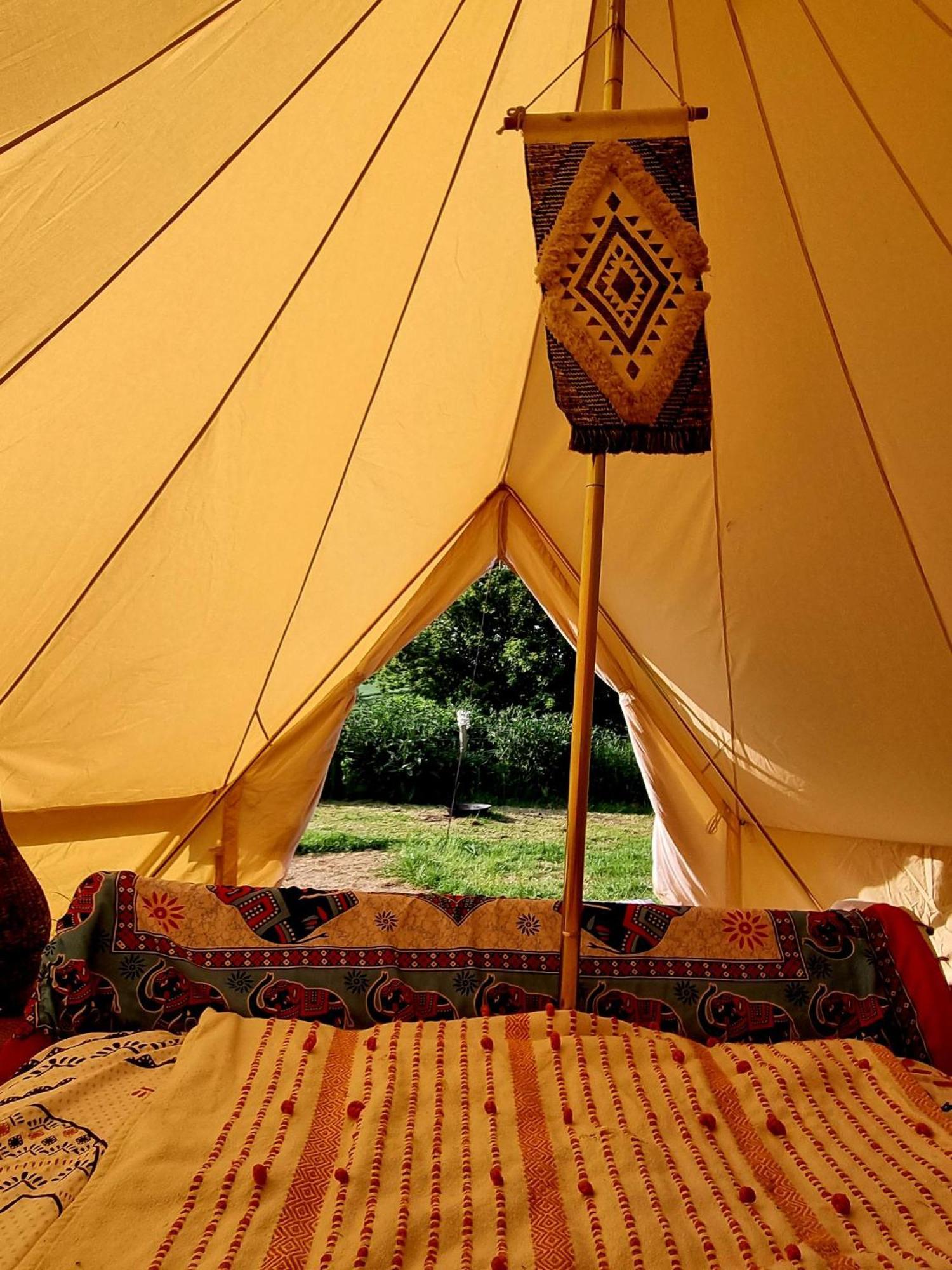 Secret Garden Glamping African Themed Tent Newark-on-Trent  ภายนอก รูปภาพ
