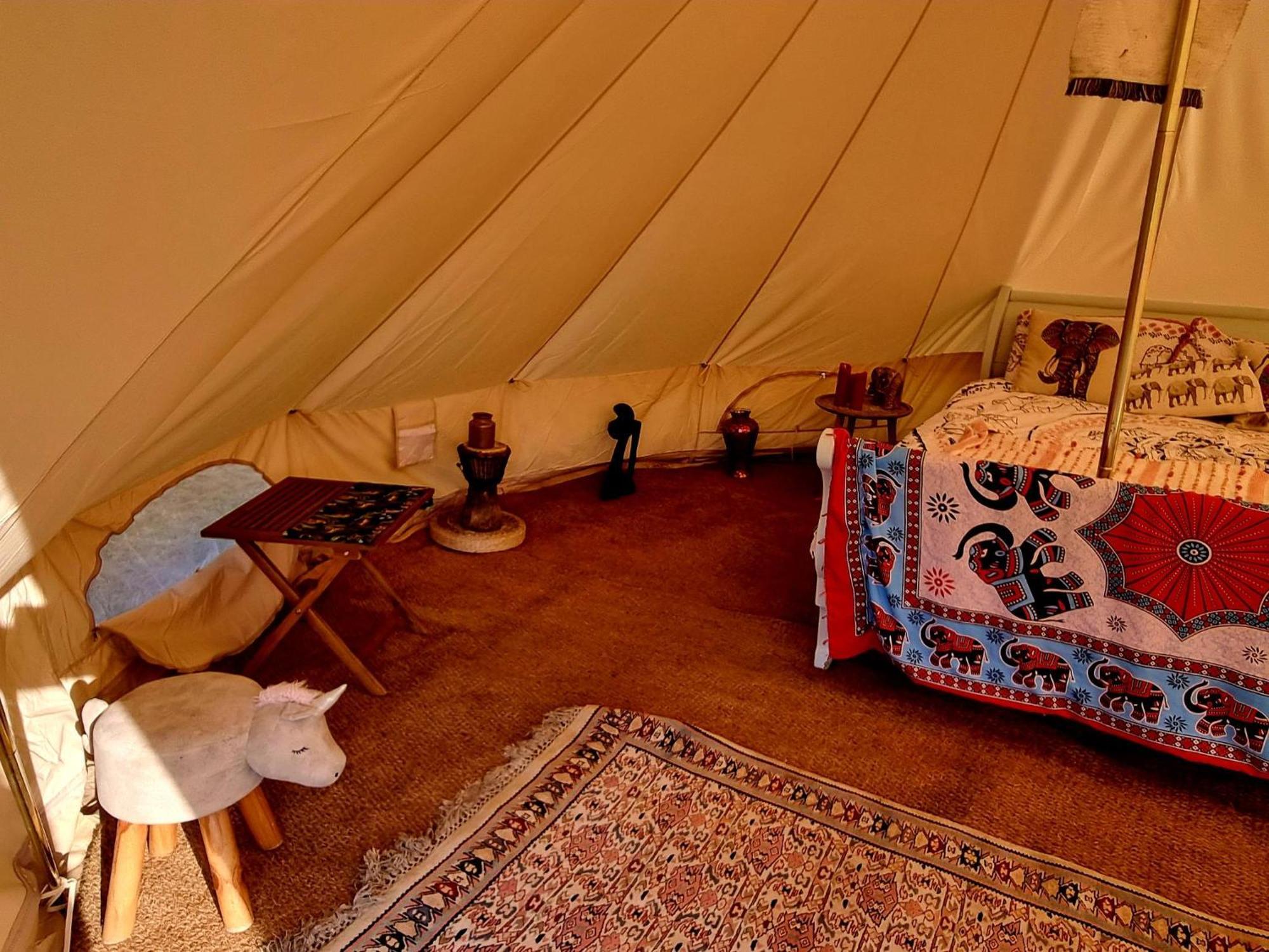 Secret Garden Glamping African Themed Tent Newark-on-Trent  ภายนอก รูปภาพ