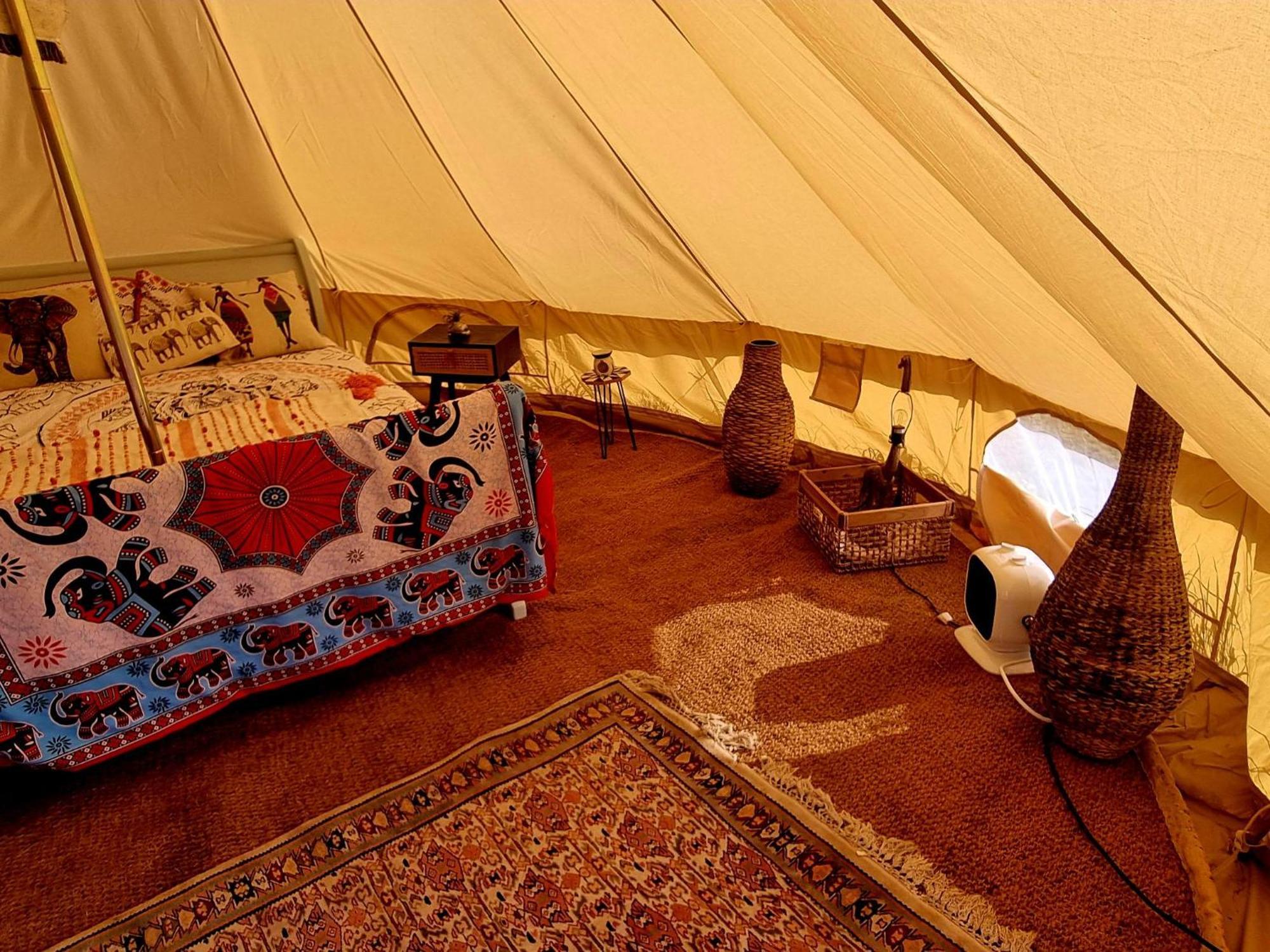 Secret Garden Glamping African Themed Tent Newark-on-Trent  ภายนอก รูปภาพ